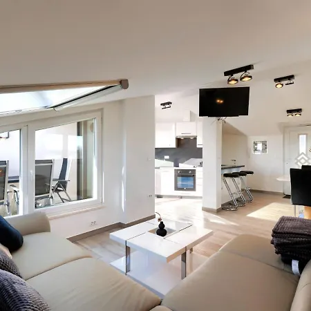 Appartamento Galici-3 By Interhome