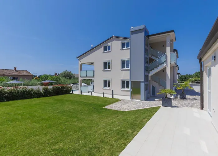 Galici-3 By Interhome